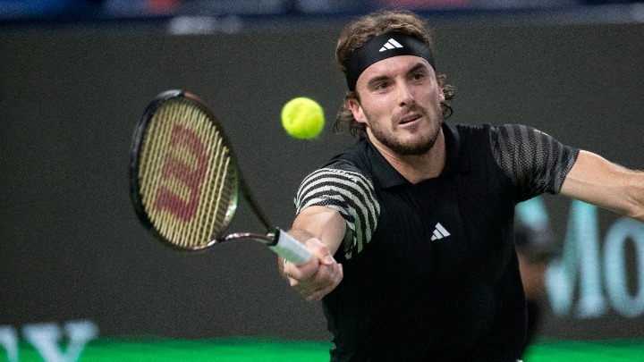 «Πλήρωσε» τα λάθη του απέναντι στον Ουμπέρ ο Τσιτσιπάς κι έμεινε εκτός από το «Σανγκάη Μάστερς»