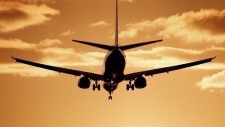 Χάος στα αεροδρόμια των ΗΠΑ: Το shutdown παραλύει τις πτήσεις και βυθίζει τις&hellip;