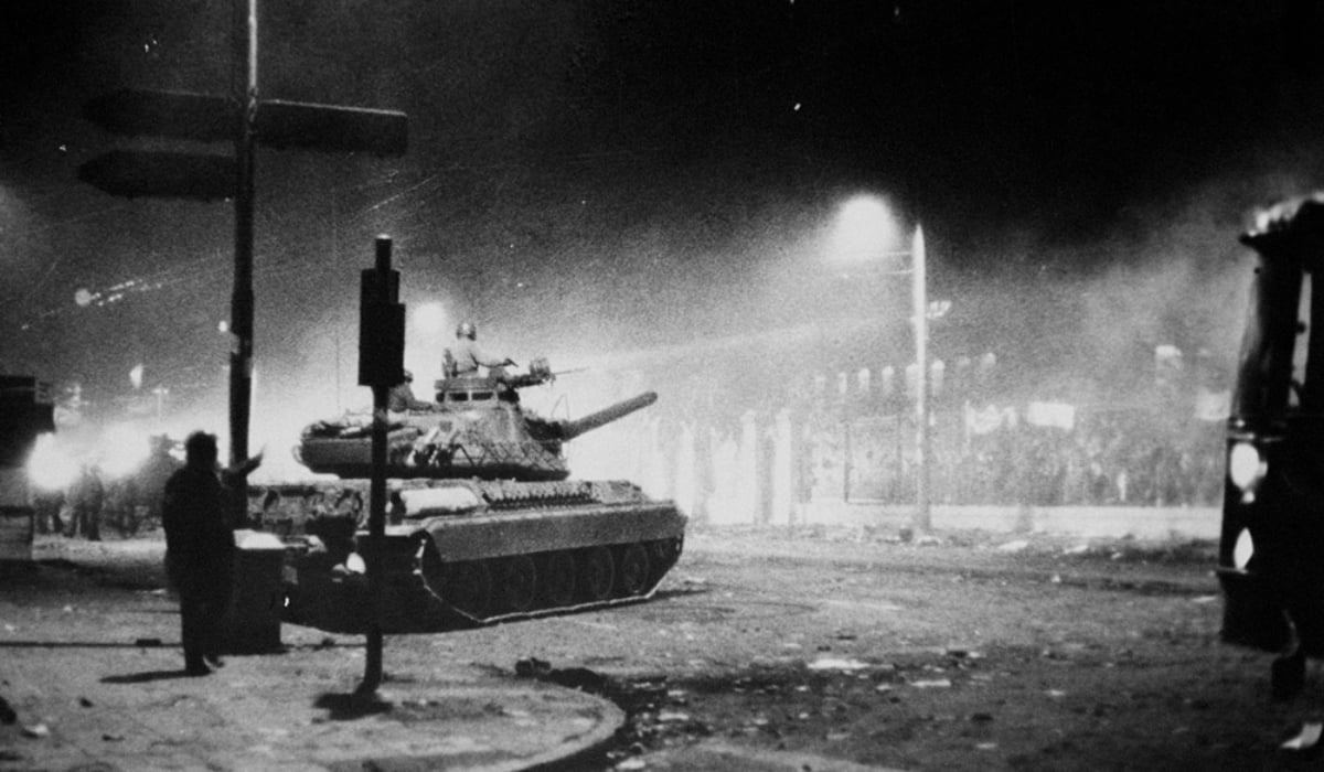 «50 Χρόνια Πολυτεχνείο» με φωτογραφίες του Αριστοτέλη Σαρρηκώστα