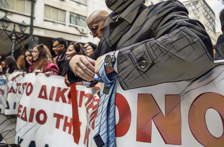 Ξανά στους δρόμους το «κίνημα της γραβάτας» για τα προωθούμενα φορολογικά μέτρα