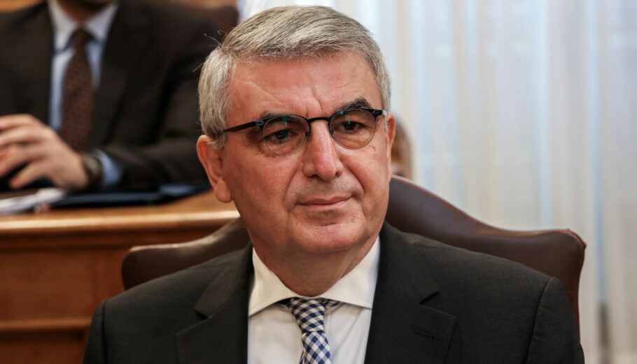 Δικηγόροι κατά Τσακλόγλου: «Αλαζόνα παραιτήσου»