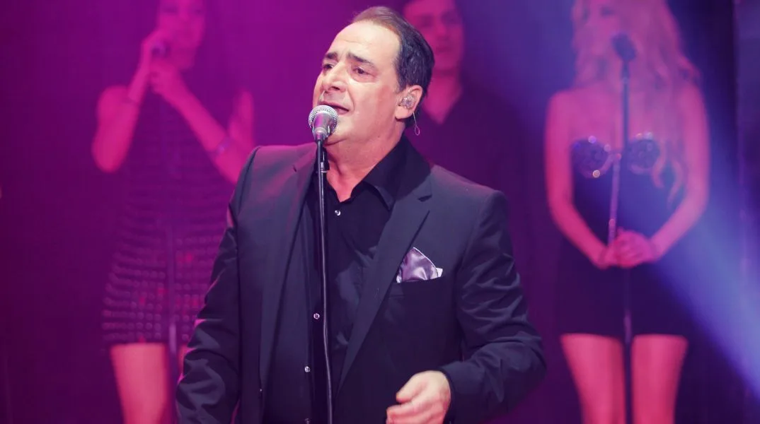 Το πυρρίχιο βουητό για τον Βασίλη Καρρά…