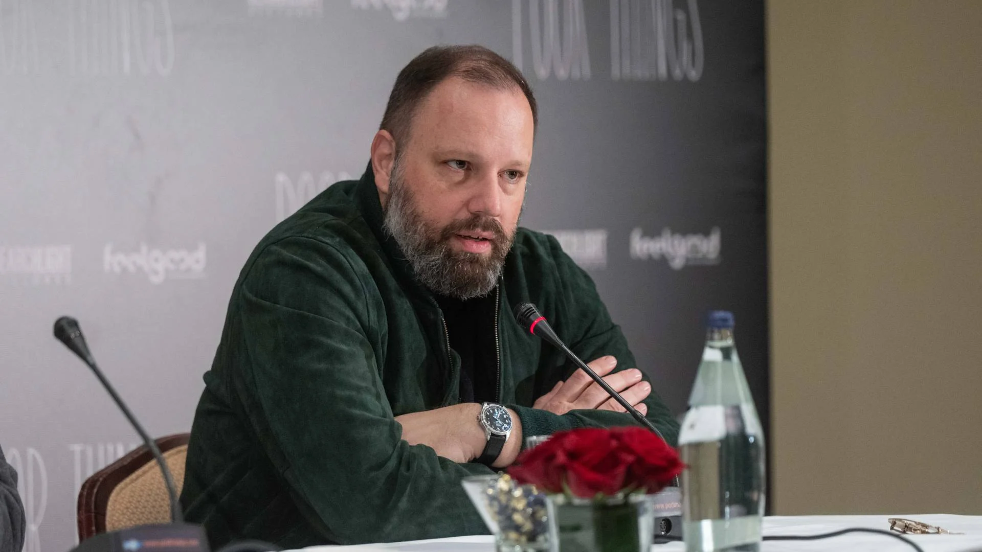 Γιώργος Λάνθιμος: «Το Poor Things δεν θα μπορούσε να γυριστεί ποτέ στην Ελλάδα»