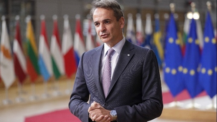 Στις Βρυξέλλες για την κρίσιμη σύνοδο κορυφής ο πρωθυπουργός
