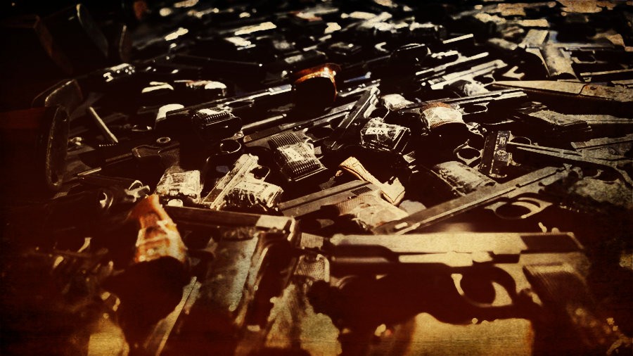 Συναγερμός για την κατοχή και χρήση όπλων και εκρηκτικών: «Επιδημία» πολεμικών τραυμάτων παρότι…