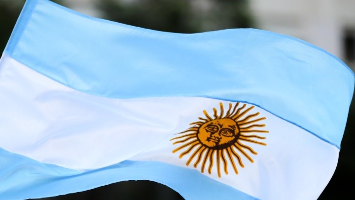 Αργεντινή: «Ο λαός θα υποφέρει» λένε πολίτες, σοκαρισμένοι από τα σκληρά μέτρα&hellip;