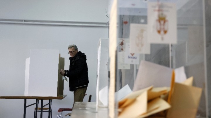 Σερβία: Νίκη και αυτοδυναμία για το Σερβικό Προοδευτικό Κόμμα του Βούτσιτς
