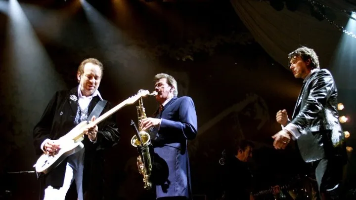 Ο Φιλ Μανζανέρα των Roxy Music θα κυκλοφορήσει τα απομνημονεύματά του