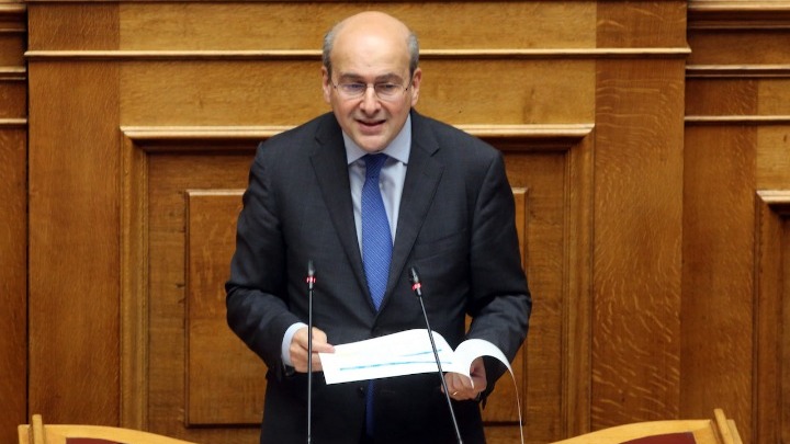 Χατζηδάκης: Προχωράμε με την πλειοψηφία των πολιτών και την κοινή λογική