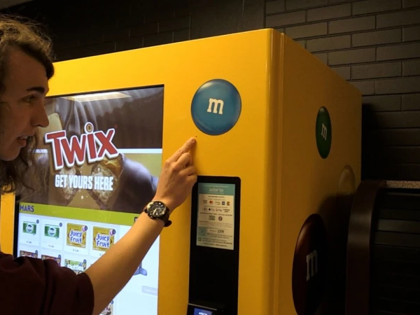 Καναδάς: Εταιρία παρακολουθούσε φοιτητές μέσα από αυτόματους πωλητές