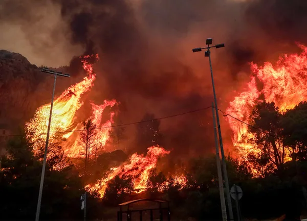 Συνελήφθησαν δύο υπάλληλοι του ΔΕΔΔΗΕ για την καταστροφική φωτιά στην Κερατέα –&hellip;