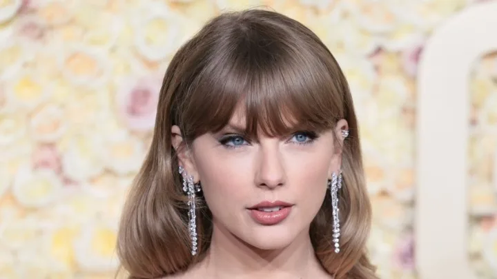 H Τέιλορ Σουίφτ απειλεί με νομικές ενέργειες φοιτητή που παρακολουθεί το ιδιωτικό της τζετ