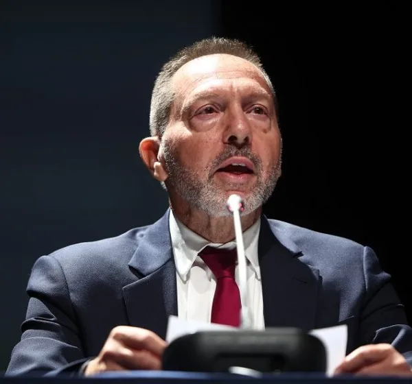 Στουρνάρας: Εντός του 2024 αναμένεται να ξεκινήσει η μείωση των επιτοκίων