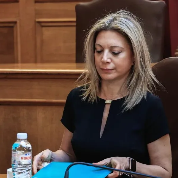 Επιστολές Καρυστιανού στη Βουλή: «Επισφραγίζεται η συγκάλυψη»