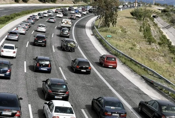 Σε εξέλιξη η επιστροφή των εκδρομέων της Καθαράς Δευτέρας