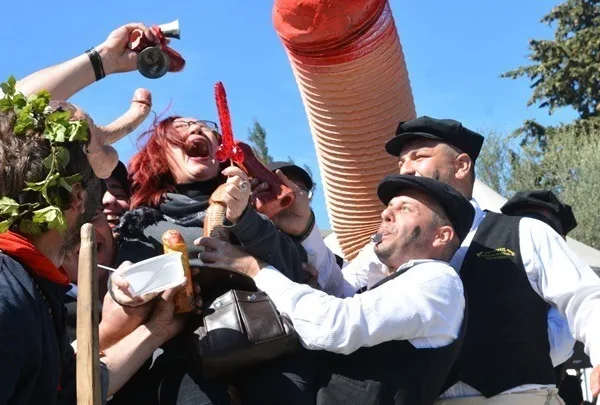 Η αναβίωση του «μπουρανί» στον Τύρναβο