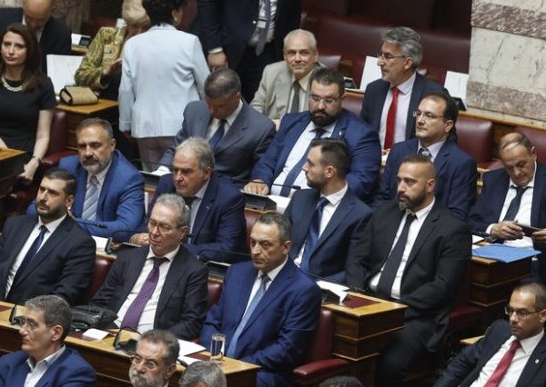 Tην αναστολή της κρατικής χρηματοδότησης στους «Σπαρτιάτες» αποφασίζει σήμερα η Ολομέλεια