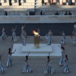 Παραδόθηκε η Ολυμπιακή Φλόγα στους Γάλλους