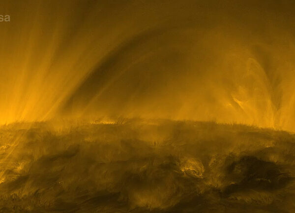 Ηλιακή βροχή, εκρήξεις και το στέμμα του ήλιου όπως τα κατέγραψε το Solar Orbiter