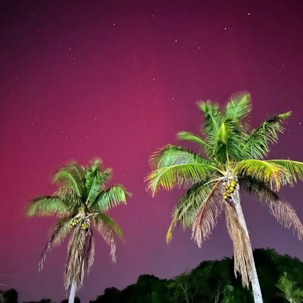 Η ισχυρή γεωμαγνητική καταιγίδα έφερε το Βόρειο Σέλας μέχρι τη νότια Ευρώπη