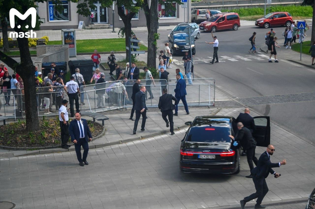 Δολοφονική επίθεση κατά του πρωθυπουργού της Σλοβακίας (photo – vid)