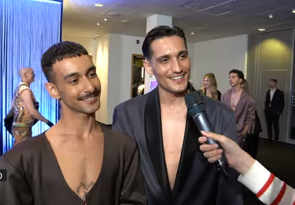 “Έλληνες τούρκοι”: Μισή συγγνώμη μετά τον σάλο από τους χορευτές της Σάττι