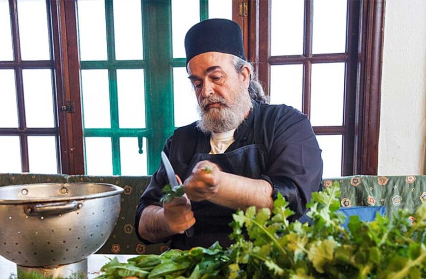 Η αγιορείτικη μαγειρίτσα του Μοναχού Επιφάνιου