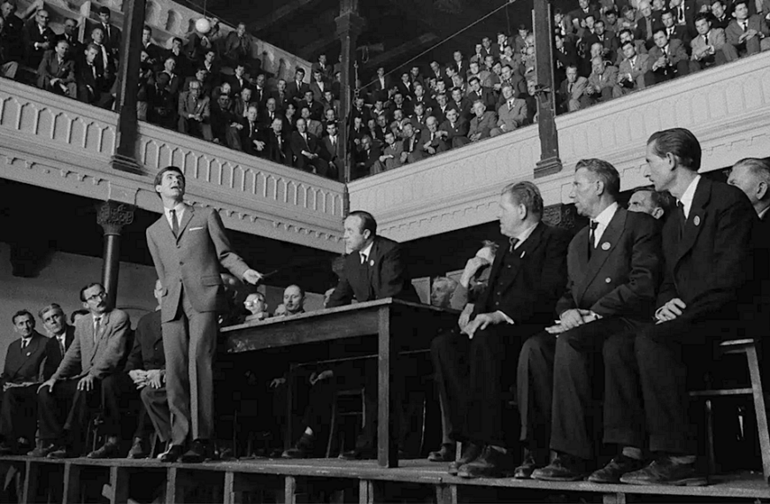 Οι συκοφαντικές κατηγορίες περί “μαζί”