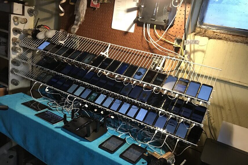 Σουηδία: Πολιτική θύελλα μετά την αποκάλυψη ενός «φάρμας» τρολ της ακροδεξιάς