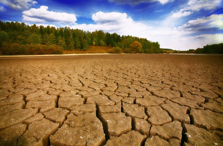 Η Κίνα αντιμέτωπη με πρωτοφανή ξηρασία και πολύ υψηλές θερμοκρασίες