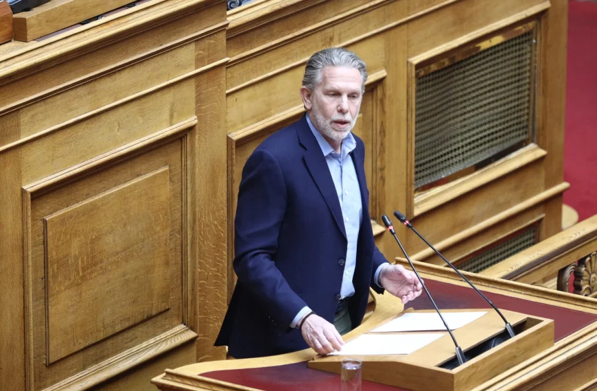 Γερουλάνος: Χρειάζεται να αλλάξουμε την ηγετική ομάδα