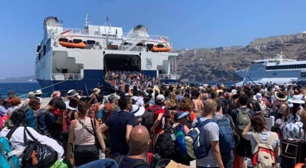 Guardian: Οι τουρίστες στην Ελλάδα δεν γνωρίζουν τους κινδύνους του καύσωνα –&hellip;