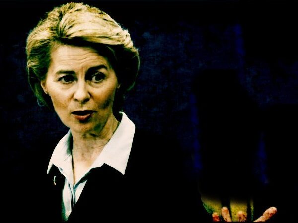 Φον ντερ Λάιεν στην αντεπίθεση για το «Pfizergate»: Μομφή με πολιτικά κίνητρα, καμία σκιά στις συμφωνίες για τα εμβόλια