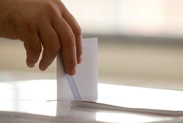 Σε ρυθμό ευρωεκλογών η χώρα