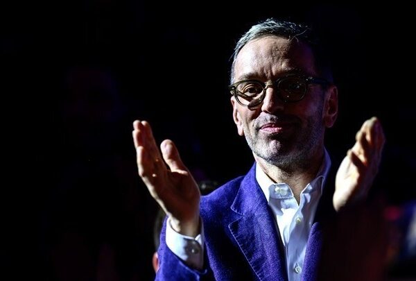 Ευρωεκλογές-Αυστρία: Το ακροδεξιό κόμμα κατέλαβε την πρώτη θέση