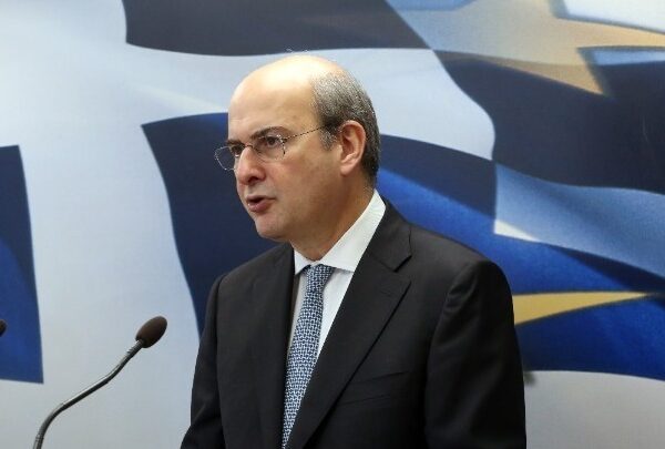 Χατζηδάκης: Μείωση φόρων σε συνάρτηση με την πάταξη της φοροδιαφυγής