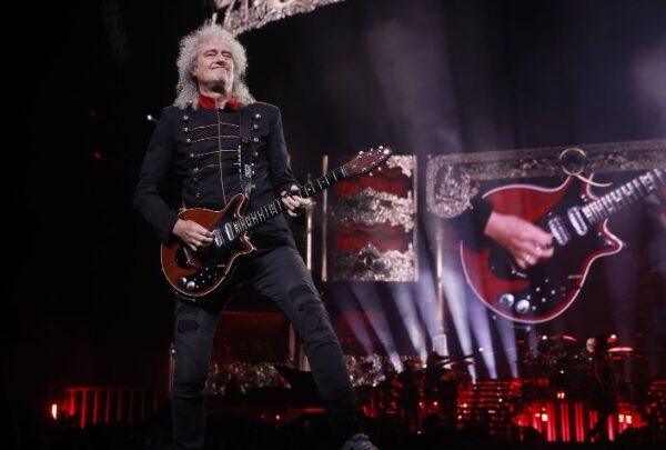 Ο μουσικός κατάλογος των Queen θα εξαγοραστεί από τη Sony έναντι 1,27&hellip;