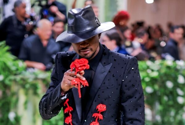 Ο Usher θα λάβει το Βραβείο Συνολικής Προσφοράς στα BET Awards 2024