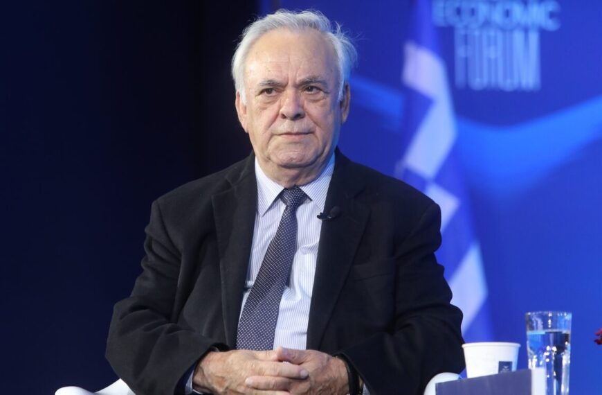 Γιάννης Δραγασάκης – Τι σηματοδοτεί η ανεξαρτητοποίησή του για τον ΣΥΡΙΖΑ και τον Αλέξη Τσίπρα