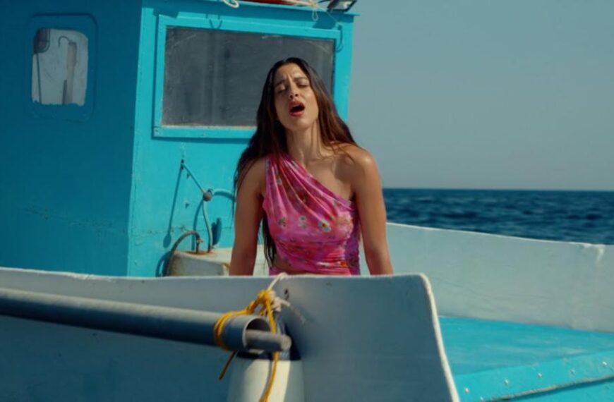 Μαρίνα Σάττι: Το συγκλονιστικό βίντεο κλιπ για τους πρόσφυγες που έχασαν τη ζωή&hellip;