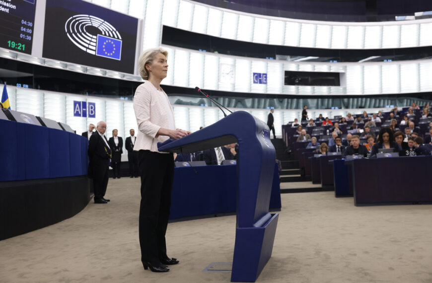 Ούρσουλα φον ντερ Λάιεν, Αντόνιο Κόστα και Ρομπέρτα Μετσόλα χρησιμοποίησαν ιδιωτικό τζετ&hellip;