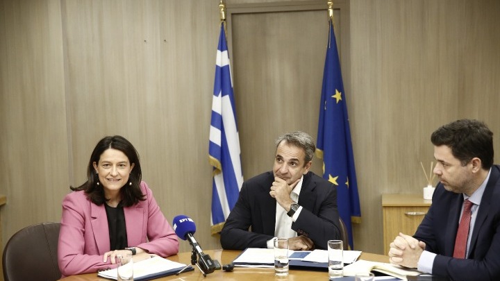 Μητσοτάκης: Iσχύει η δέσμευση ο κατώτατος μισθός να φτάσει στα 950 ευρώ στο&hellip;