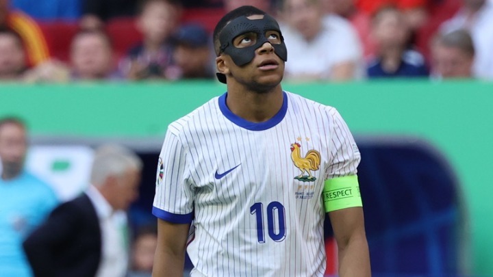 Mπαπέ: «Να πάμε και να ψηφίσουμε, είναι επείγον, δεν μπορούμε να παραδώσουμε τη…