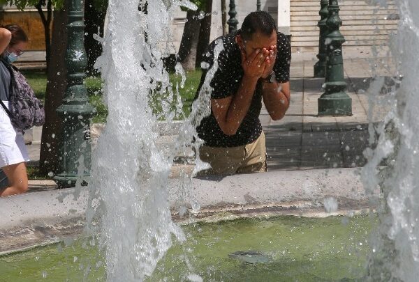 Επιμένει ο καύσωνας