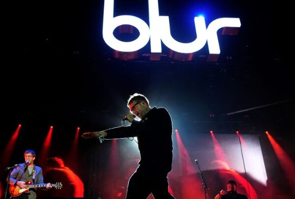 Ο σκηνοθέτης του ντοκιμαντέρ για τους Blur δεν αποκλείει επιστροφή του συγκροτήματος