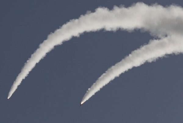 Πύραυλος από το Ιράν καταρρίφθηκε στην ανατολική Μεσόγειο – Άγκυρα: «Πιστεύουμε ότι στόχος ήταν στρατιωτική βάση στην Κύπρο»