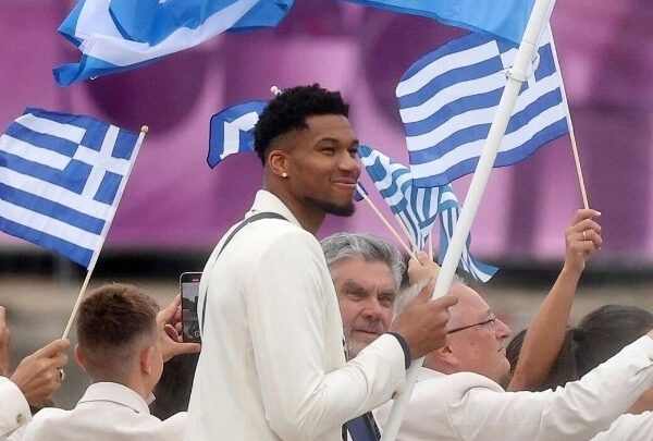 Γιάννης Αντετοκούνμπο: «Η μεγαλύτερη τιμή!»