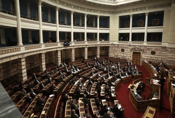 Βουλή: Ψηφίστηκε η ολοκλήρωση της ψυχιατρικής μεταρρύθμισης