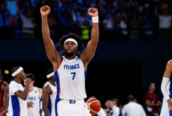 Στα ημιτελικά η Γαλλία αποκλείοντας τον αήττητο Καναδά