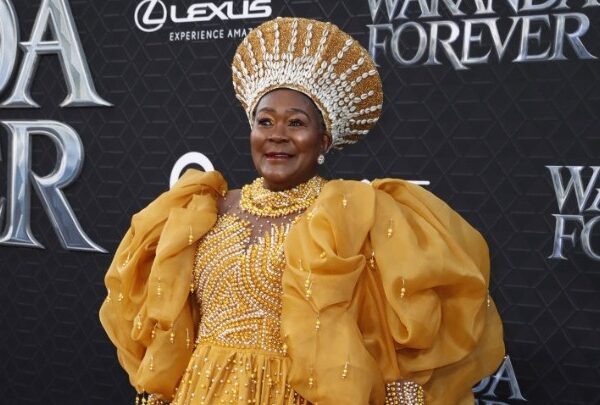 Πέθανε η ηθοποιός των ταινιών «Black Panther» Κόνι Τσιούμε